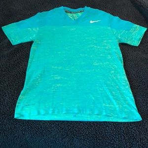 Men’s Nike Dri-Fit v-neck shirt